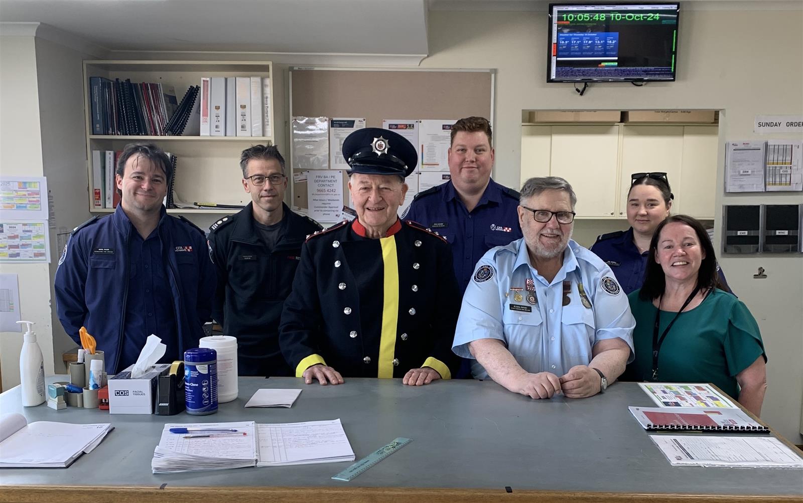 George, Russell and the Cranbourne crews. Image: Lifeview