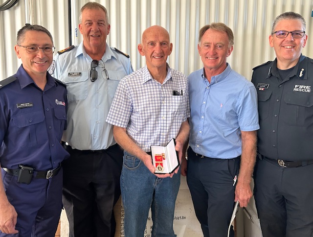 Captain Jason Watts, VFBV D22 Chairperson Paul Verbeek, Life Member Colin Jeffery, Deputy Mayor Cr Akers, D22 ACFO Rohan Taylor