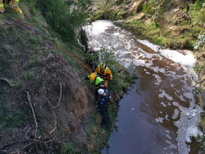 CFA supports successful multi-agency rope rescue in Pakenham